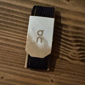 Cloud 6  men’s extra pair of conventional laces new